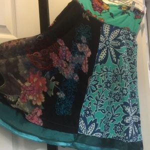 Gorgeous DESIGUAL pieced skirt with embroidery